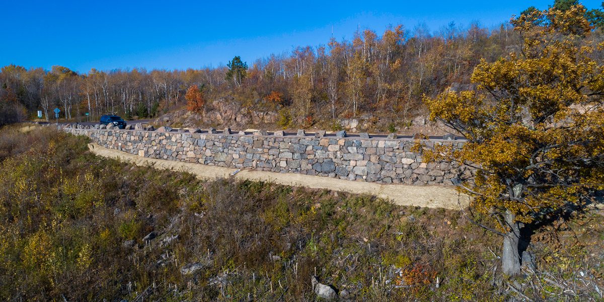 Retaining wall on roadway